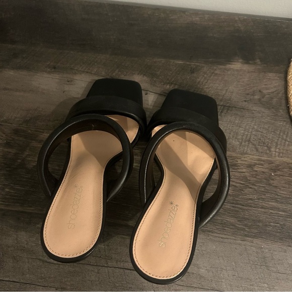 Shoe Dazzle Women's Black Caviar Faux Leather Amora Heeled Sandal - Size 9 - Picture 4 of 6